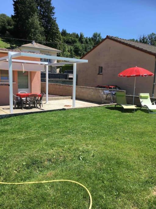 Le Coin Tranquille Au Pied Du Puy De Dome Apartment Pontgibaud Exterior foto